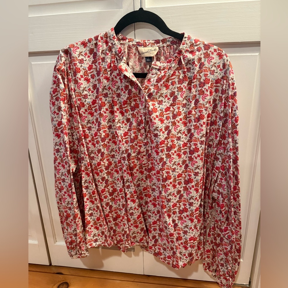 Universal Thread floral women’s cotton blouse